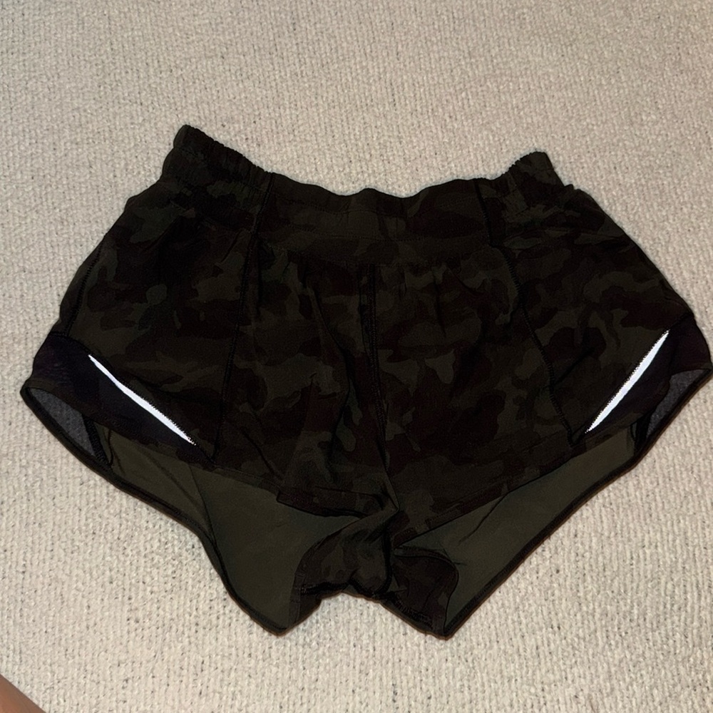 Hotty Hot Low-Rise Lined Short 2.5”| Dark Green Camo